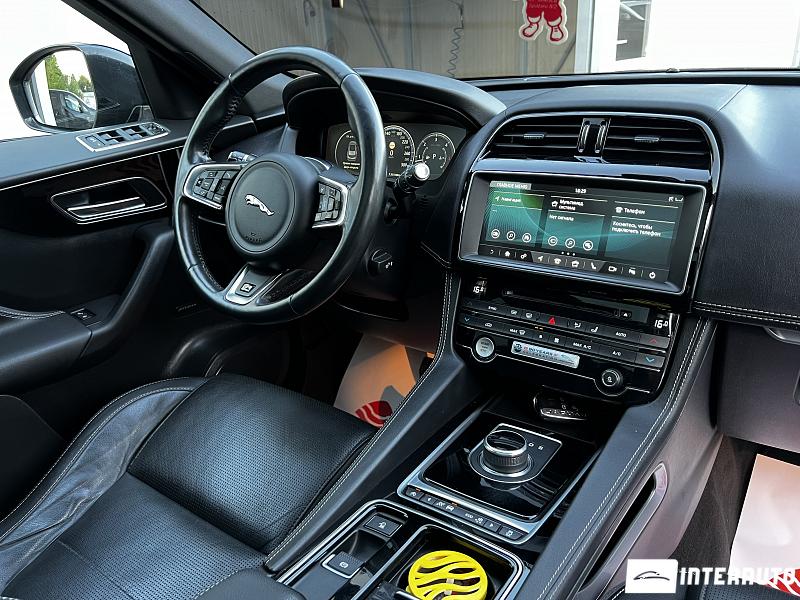 Jaguar F-Pace 13 jaguar f-pace 2017