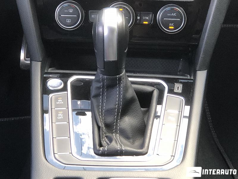 Volkswagen Passat 16 volkswagen passat 2019