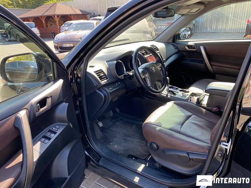 Toyota Highlander 5 toyota highlander 2011