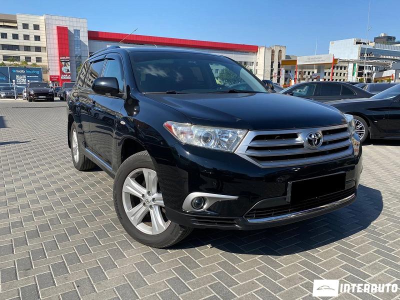 Toyota Highlander 3 toyota highlander 2011