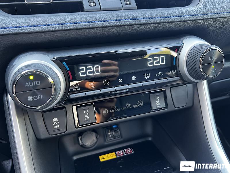 Toyota Rav-4 14 toyota rav-4 2023