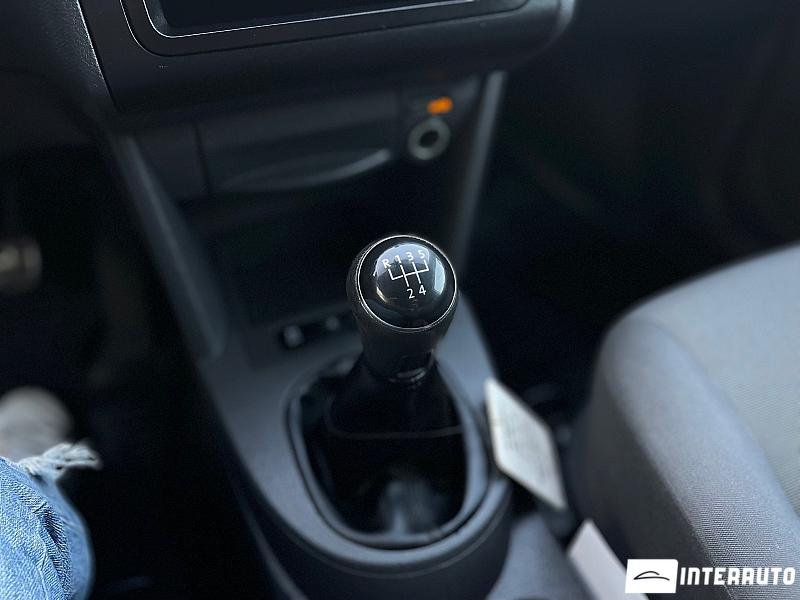 Volkswagen Caddy Maxi 14 volkswagen caddy maxi 2015