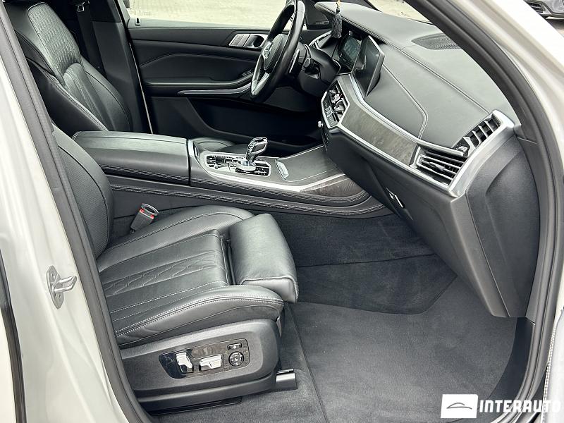 BMW X7 4.0i 19 bmw x7 4.0i 2020