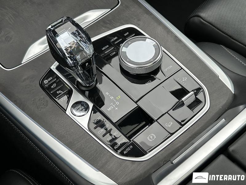 BMW X7 4.0i 16 bmw x7 4.0i 2020