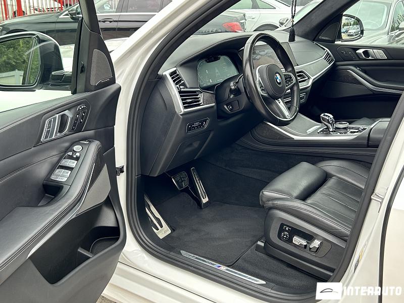 BMW X7 4.0i 7 bmw x7 4.0i 2020