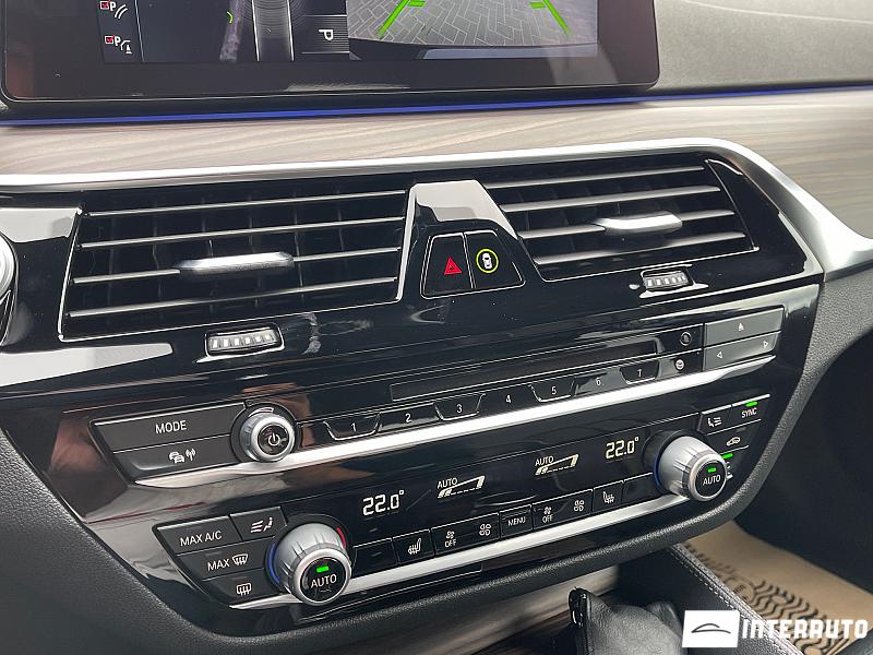 BMW 530e 11 bmw 530e 2018