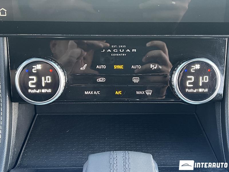 Jaguar F-Pace 10 jaguar f-pace 2021