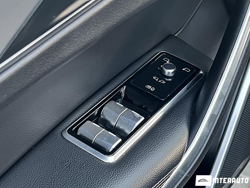 Jaguar F-Pace 19 jaguar f-pace 2021