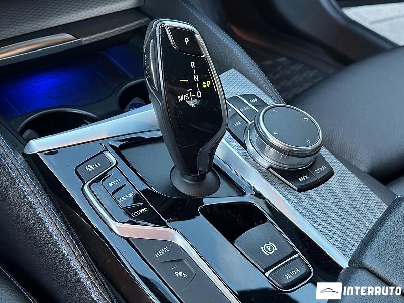 BMW 530e 12 bmw 530e 2018