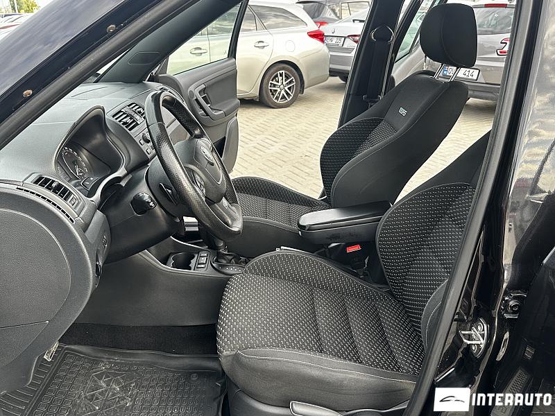 Skoda Fabia RS 5 skoda fabia rs 2010