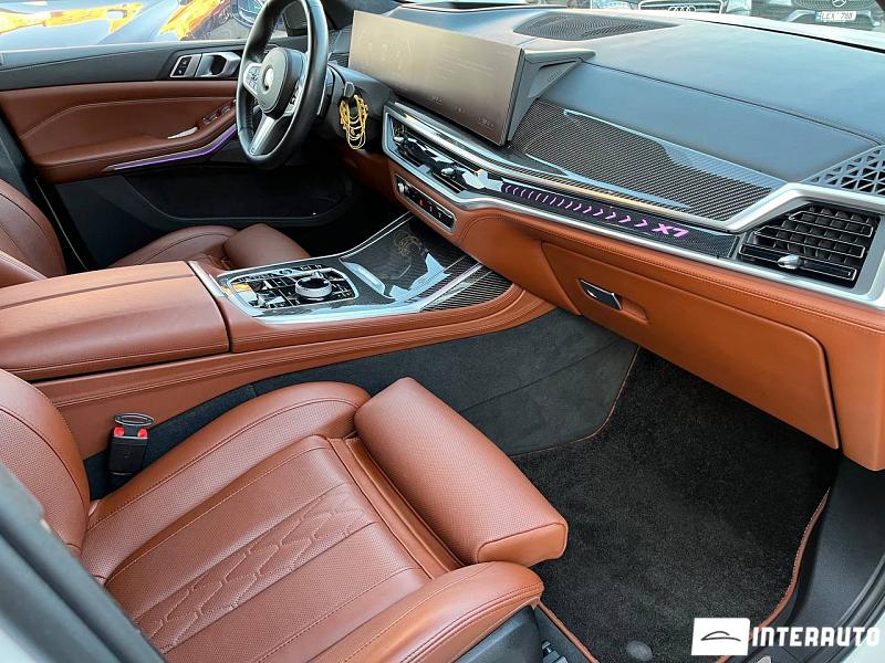 BMW X7 4.0i 7 bmw x7 4.0i 2023
