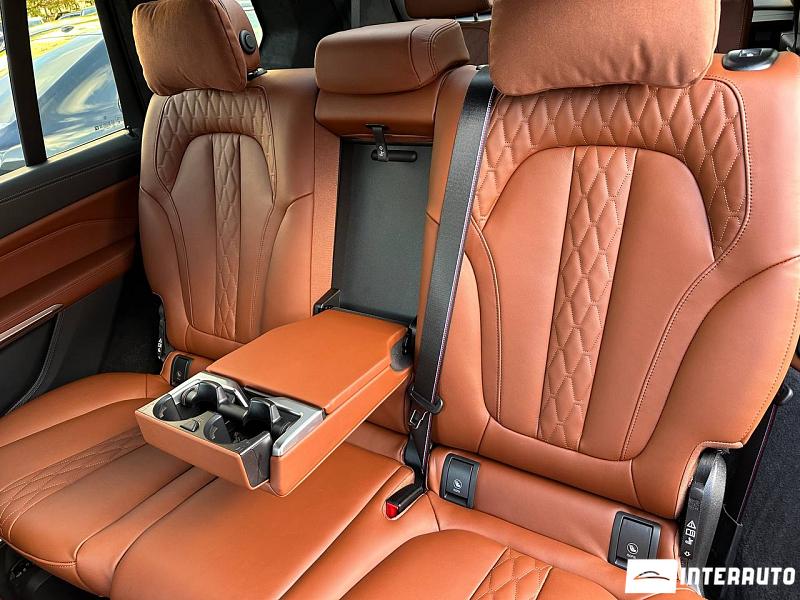 BMW X7 4.0i 23 bmw x7 4.0i 2023