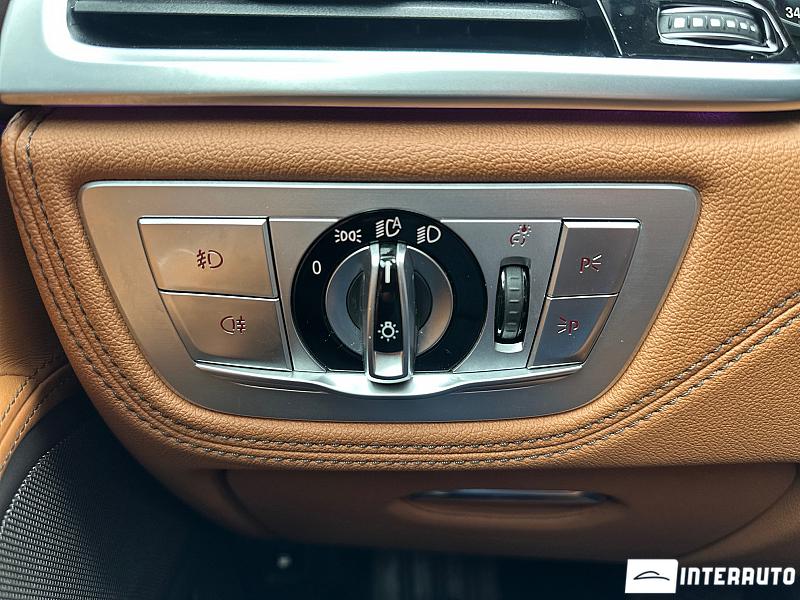 BMW 740e 12 bmw 740e 2017