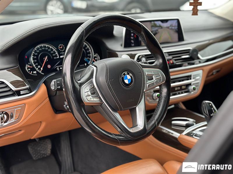 BMW 740e 8 bmw 740e 2017