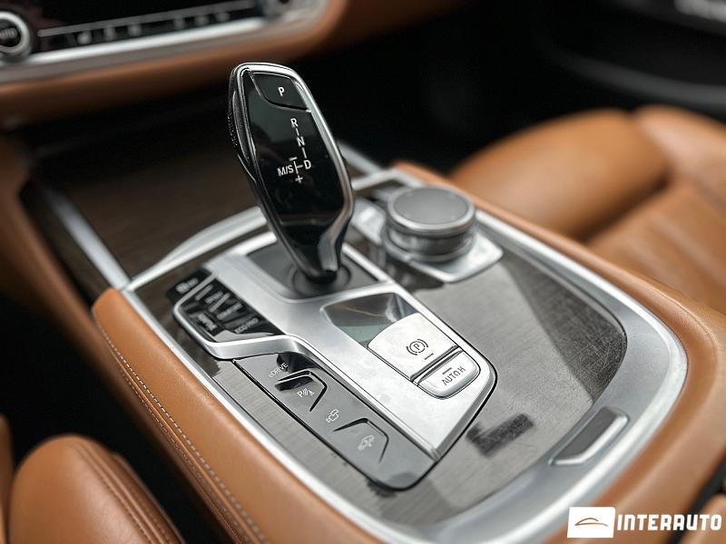 BMW 740e 17 bmw 740e 2017