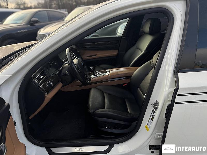 BMW 740 5 bmw 740 2010