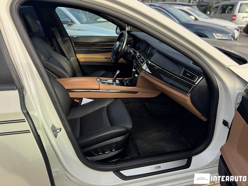 BMW 740 17 bmw 740 2010