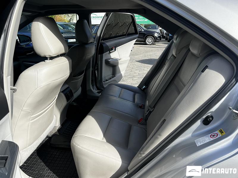 Toyota Camry 17 toyota camry 2012