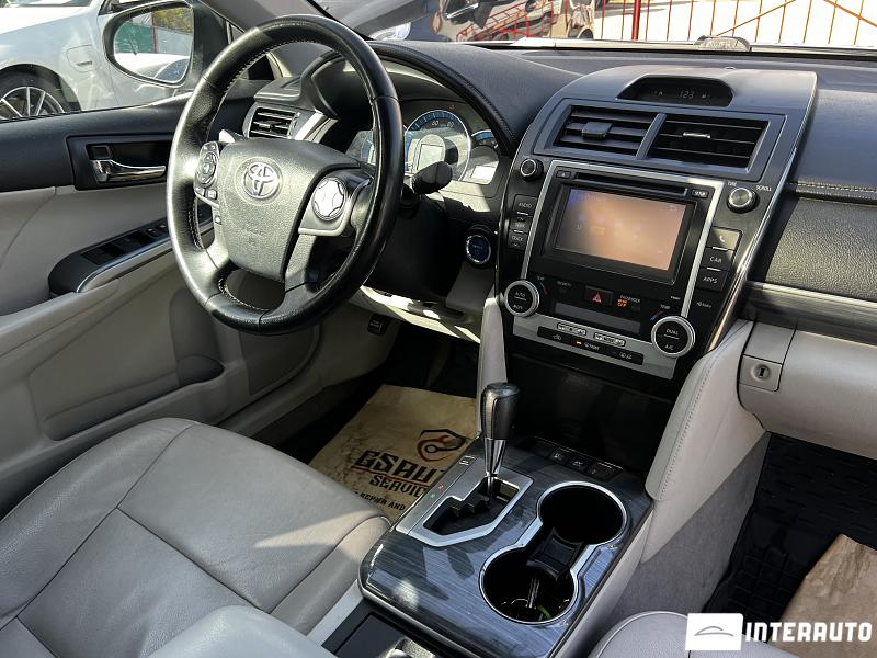 Toyota Camry 7 toyota camry 2012