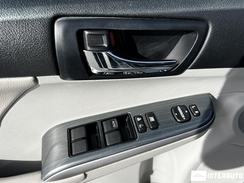 Toyota Camry 13 toyota camry 2012