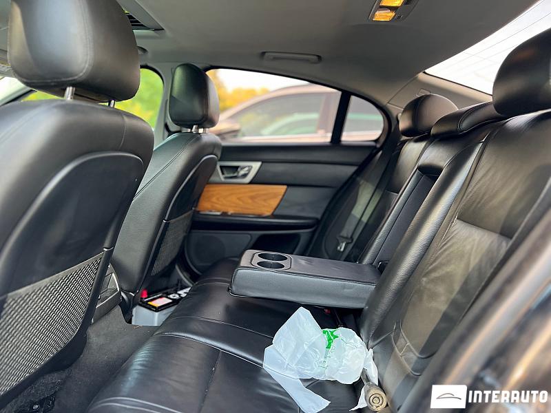 Jaguar XF 17 jaguar xf 2012