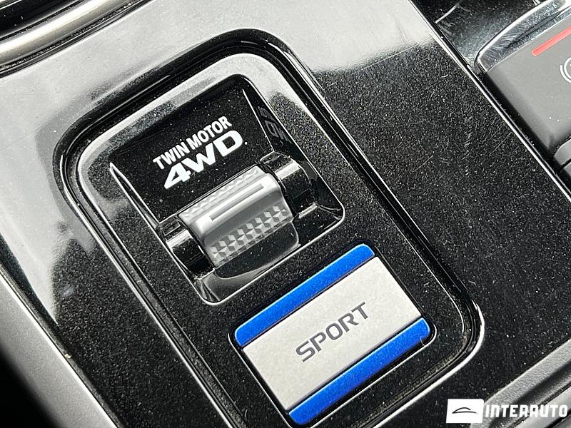 Mitsubishi Outlander 14 mitsubishi outlander 2020