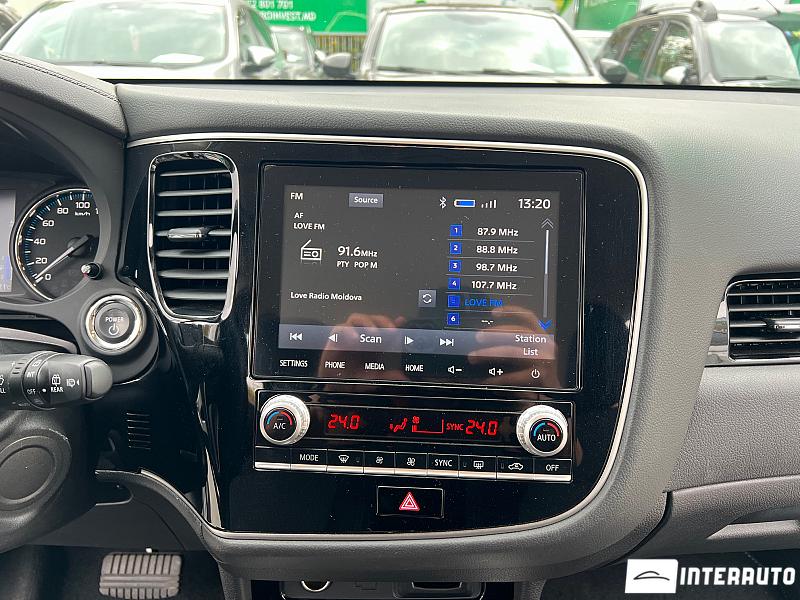 Mitsubishi Outlander 11 mitsubishi outlander 2020