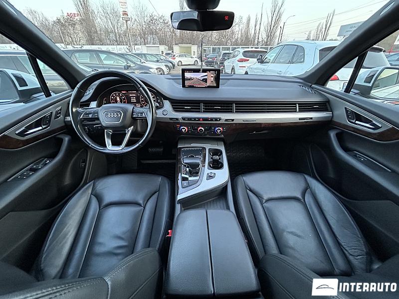 Audi Q7 10 audi q7 2017