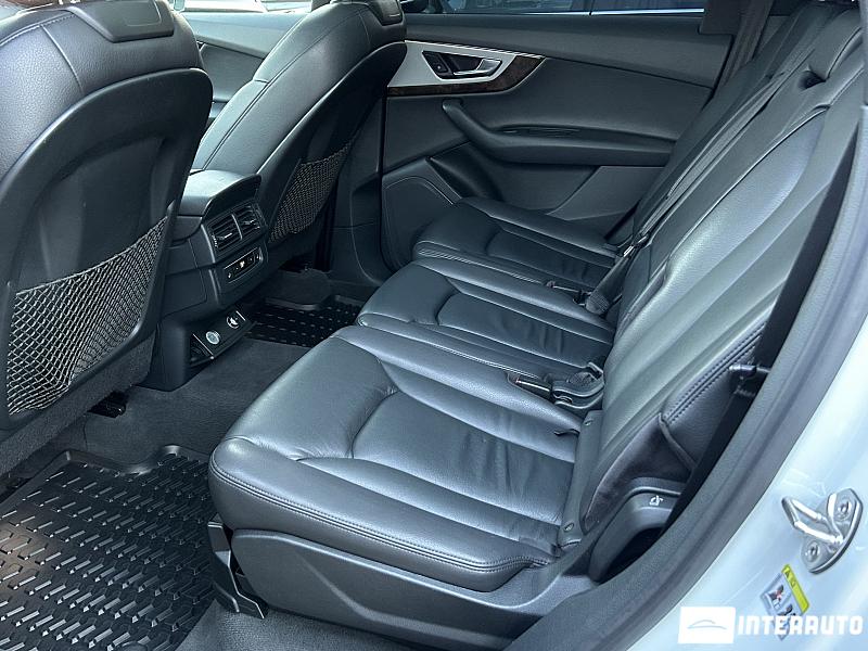 Audi Q7 21 audi q7 2017