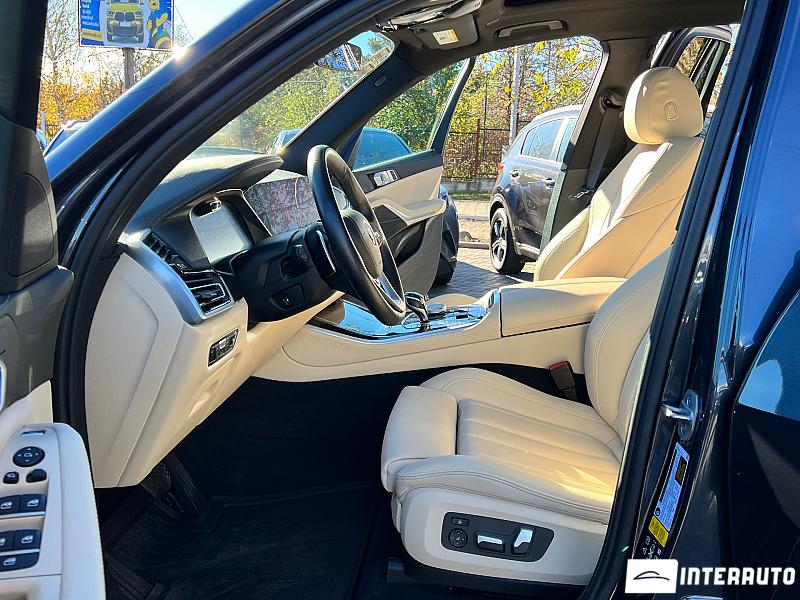 BMW X5 4.0i 5 bmw x5 4.0i 2020