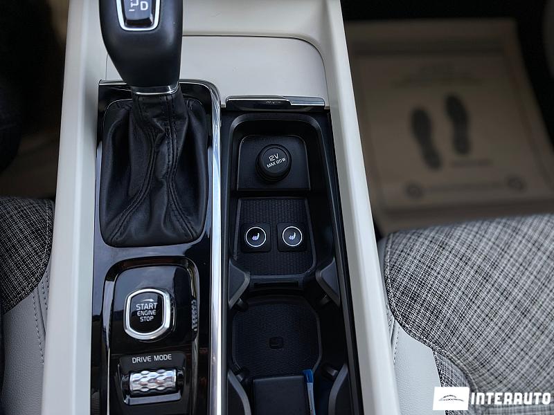 Volvo XC 60 17 volvo xc 60 2020