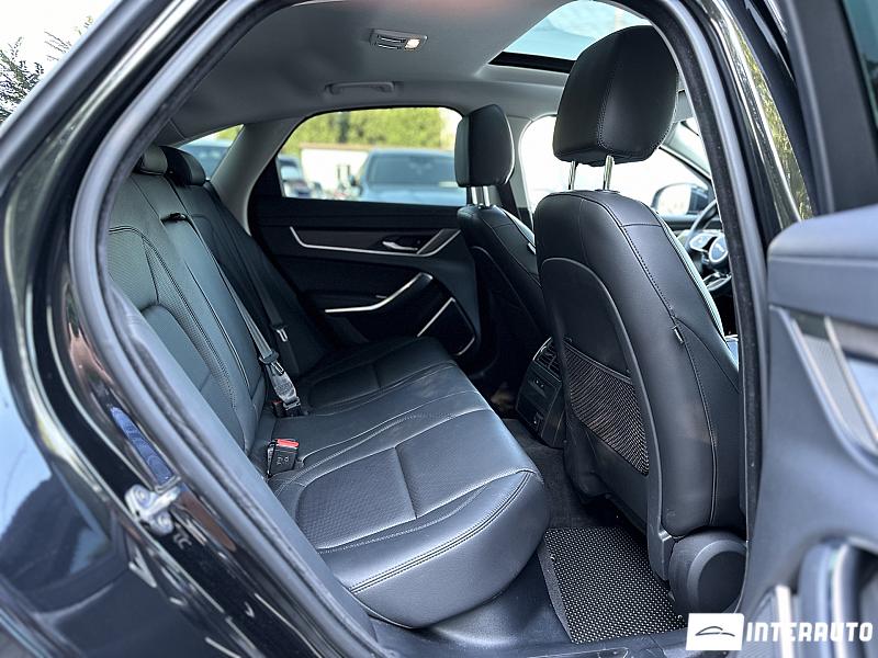 Jaguar XF 20 jaguar xf 2021