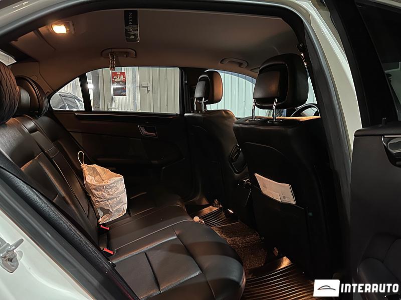 Mercedes E 200 17 mercedes e 200 2011