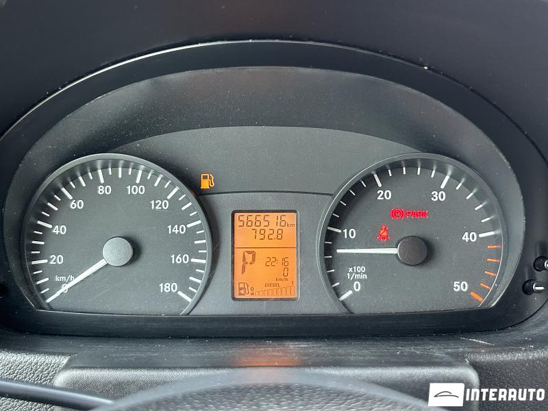 Mercedes Sprinter 9 mercedes sprinter 2011