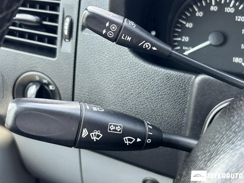 Mercedes Sprinter 8 mercedes sprinter 2011