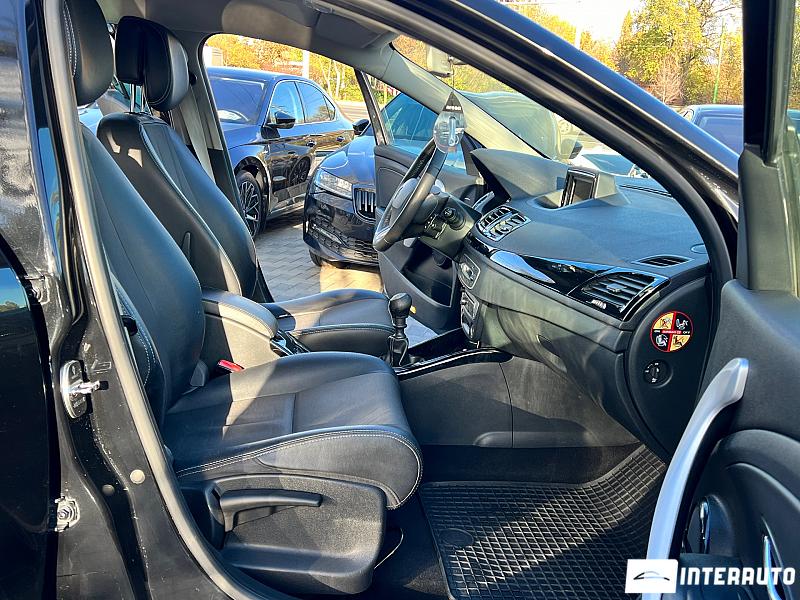 Renault Megane 13 renault megane 2012