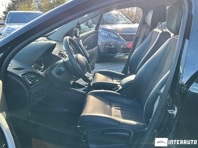 Renault Megane 5 renault megane 2012