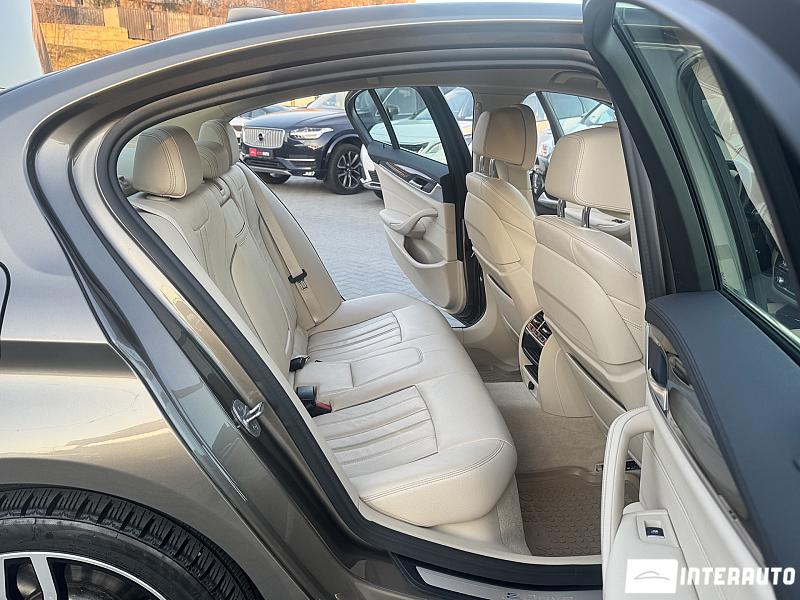 BMW 530e 15 bmw 530e 2019