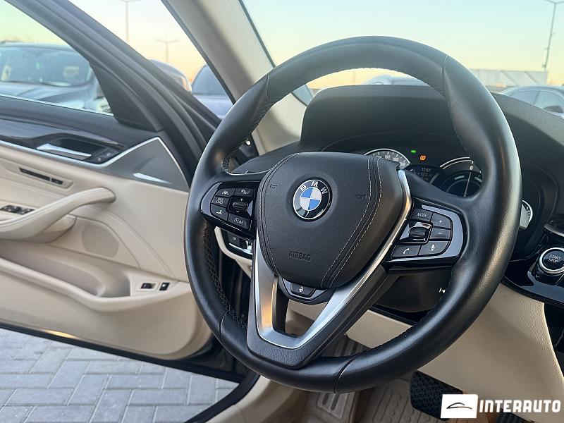 BMW 530e 8 bmw 530e 2019