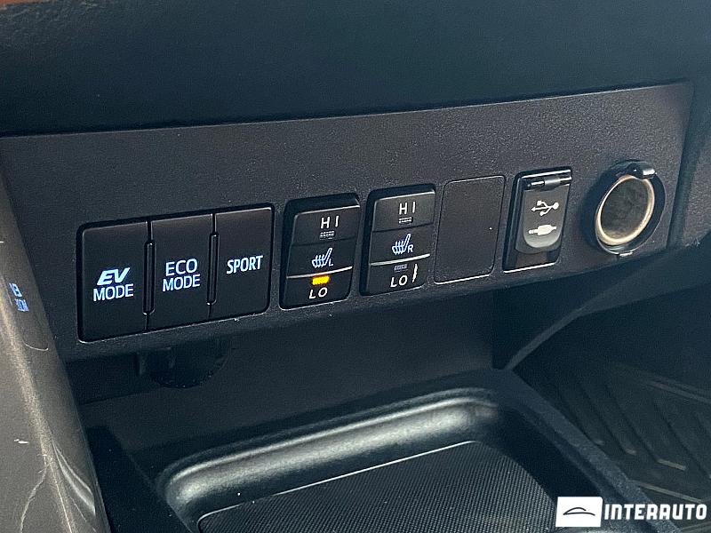 Toyota Rav-4 15 toyota rav-4 2016