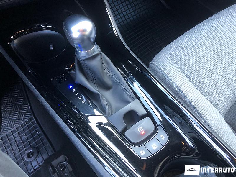 Toyota C-HR 14 toyota c-hr 2019