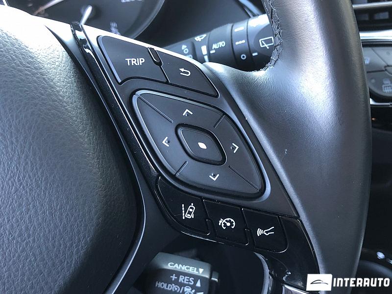 Toyota C-HR 16 toyota c-hr 2019