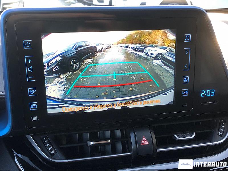 Toyota C-HR 12 toyota c-hr 2019