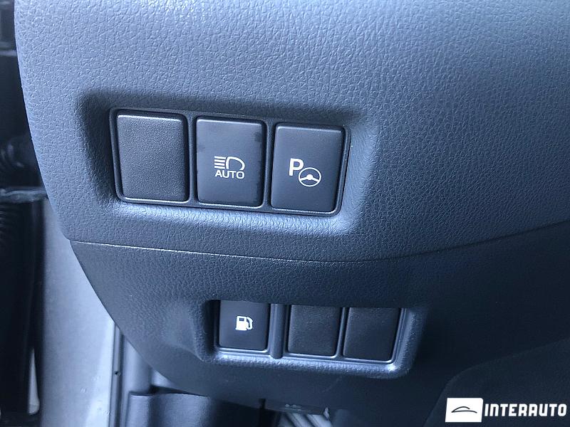 Toyota C-HR 20 toyota c-hr 2019