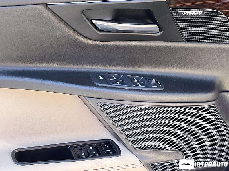 Jaguar XE 8 jaguar xe 2016