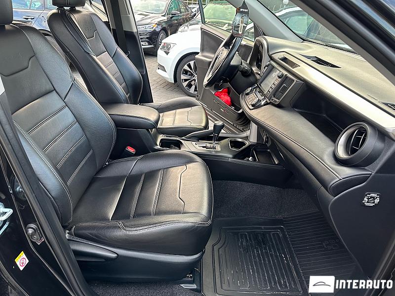 Toyota Rav-4 7 toyota rav-4 2018