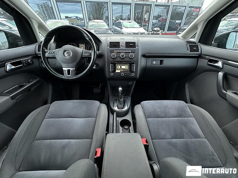 Volkswagen Touran 8 volkswagen touran 2013