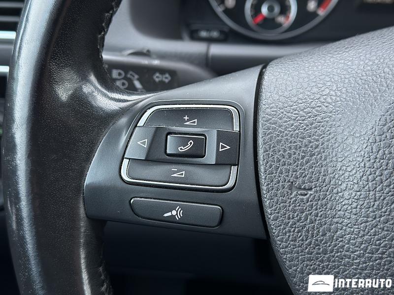 Volkswagen Touran 12 volkswagen touran 2013