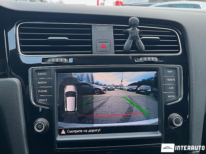 Volkswagen Golf 17 volkswagen golf 2014