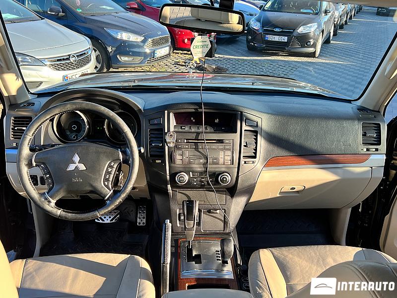 Mitsubishi Pajero 7 mitsubishi pajero 2009